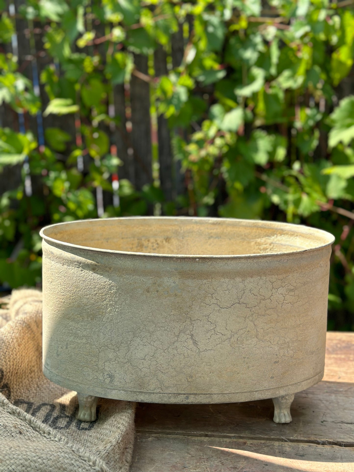 Distressed Metal - Cream Oval Planter with Feet